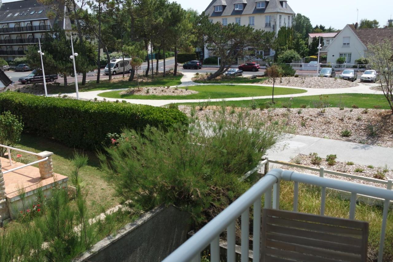 Apartamento Les Alisés Merville-Franceville-Plage Exterior foto